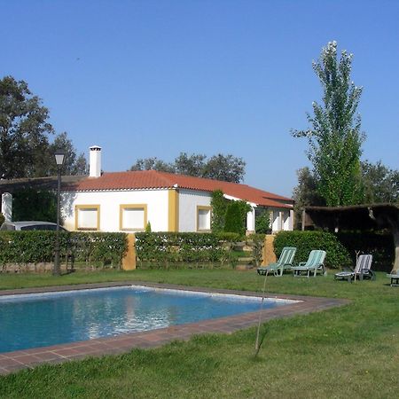 Finca Dehesa Tres Riveros Herrera de Alcántara エクステリア 写真